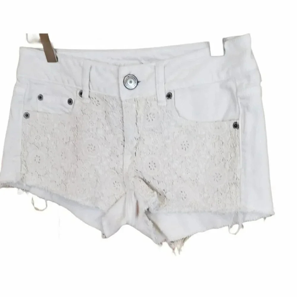 American Eagle Denim Shorts 00 White Crochet Lace Overlay Raw Hem Cutoff Stretch